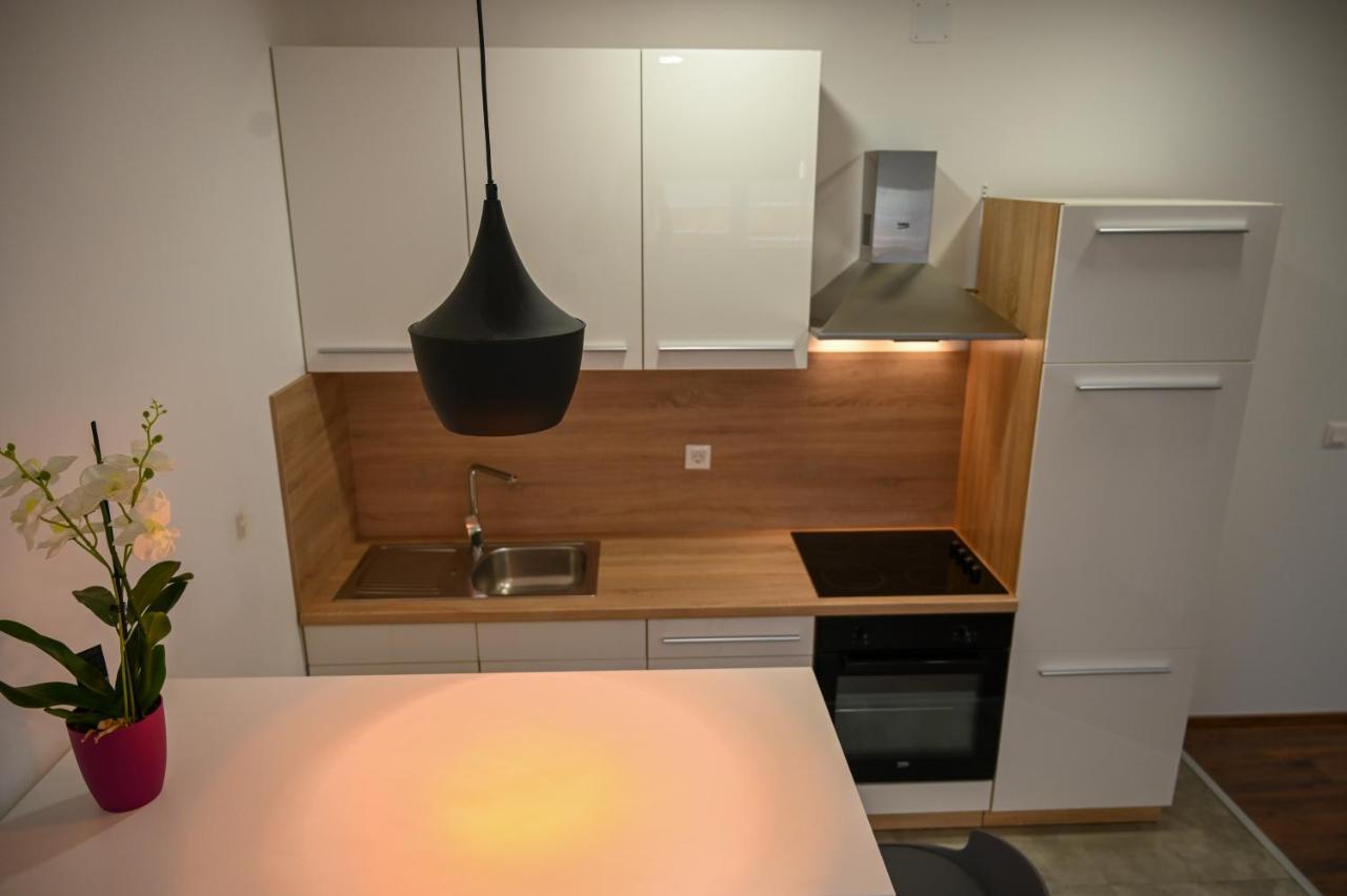 Apartman Sara ซาดาร์ ภายนอก รูปภาพ