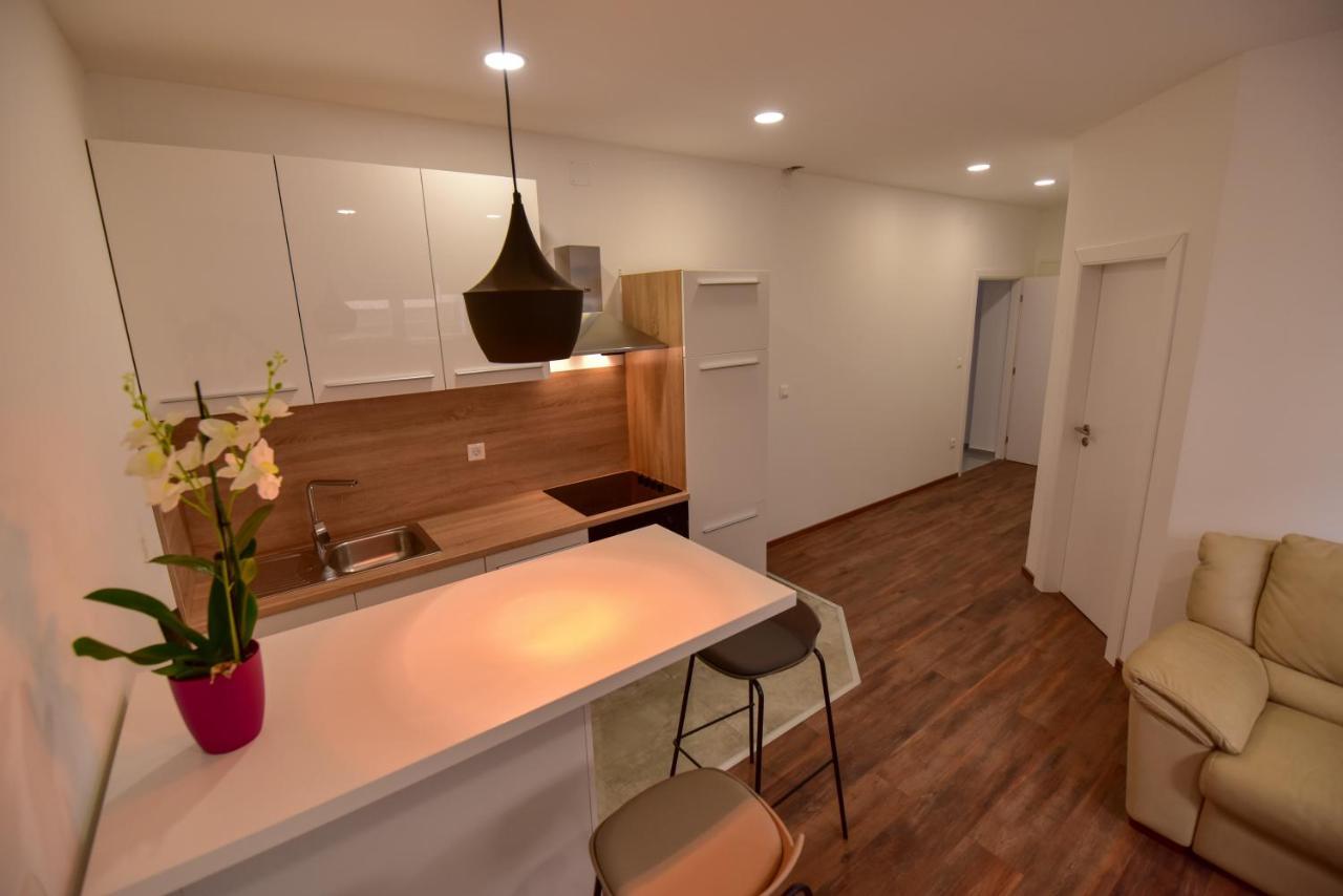 Apartman Sara ซาดาร์ ภายนอก รูปภาพ