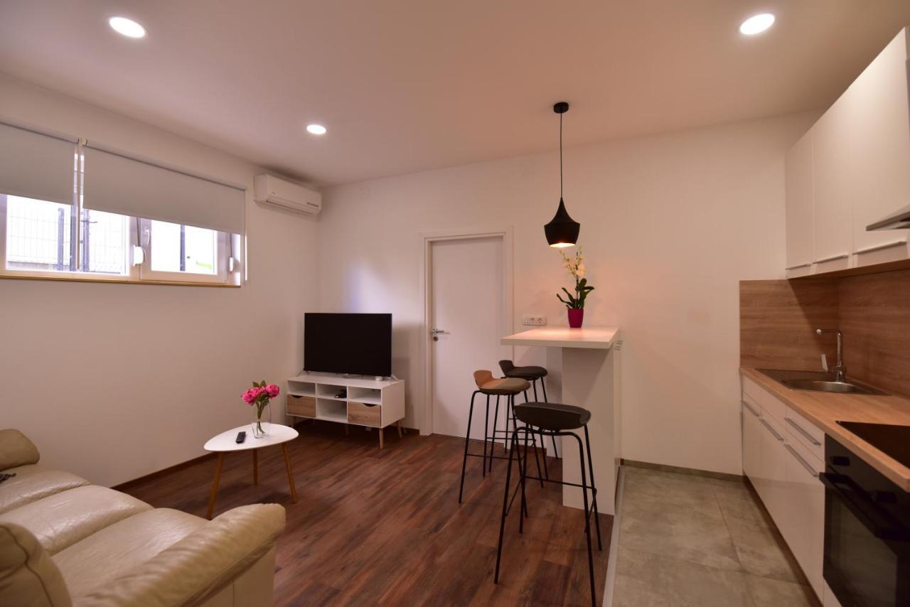 Apartman Sara ซาดาร์ ภายนอก รูปภาพ