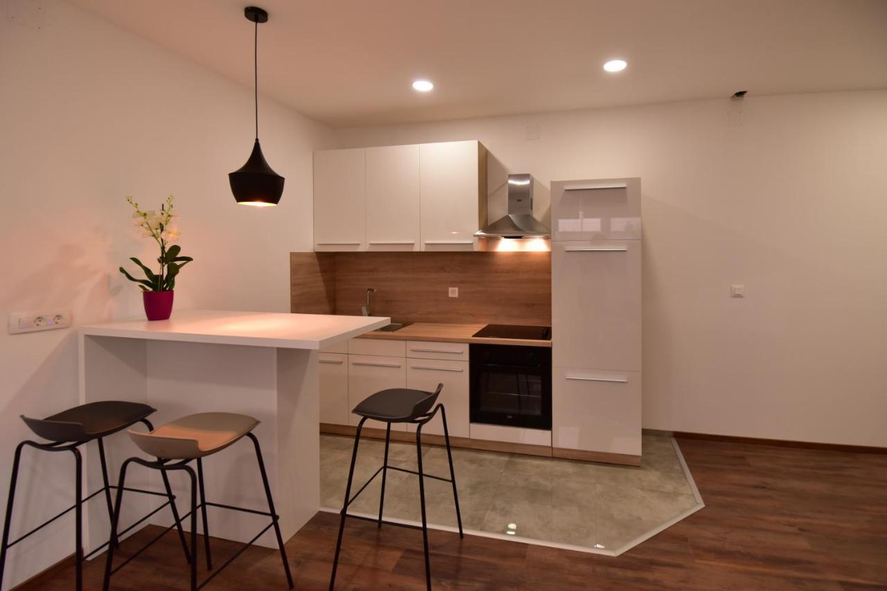 Apartman Sara ซาดาร์ ภายนอก รูปภาพ
