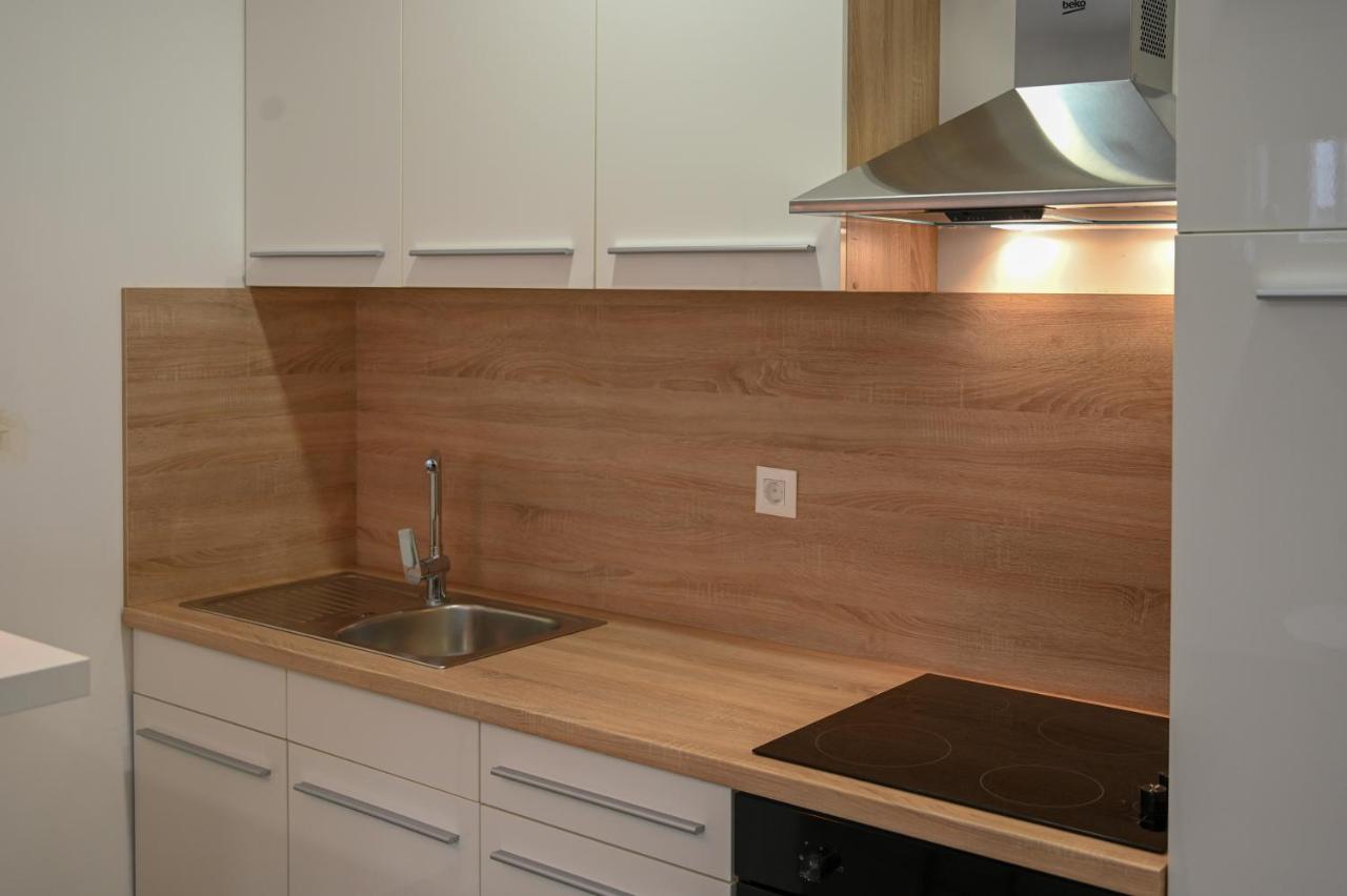 Apartman Sara ซาดาร์ ภายนอก รูปภาพ